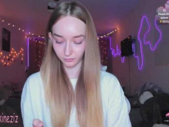 Polikinesis webcam model stream image