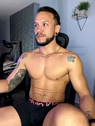 ARON_TAYLER01 webcam model stream image