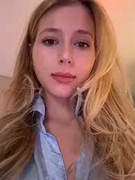 LunaRase webcam model stream image