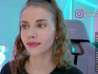 VikkiExtraCheese webcam bongacams model stream image