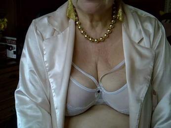 SweetCherry00 webcam model stream image