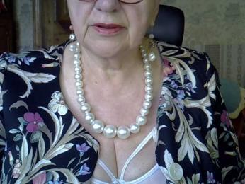 SweetCherry00 webcam model stream image