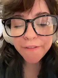 JennKenobi webcam model stream image