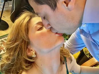 SiellaAndKosta webcam model stream image