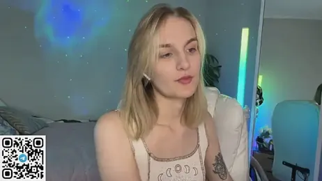 _Vikky_Moon_ webcam model stream image