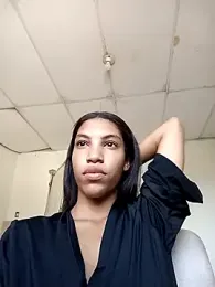 ginevere_20 webcam model stream image