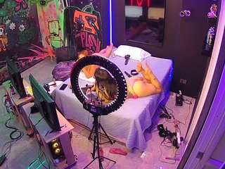 voyeurcam-casa-salsa-disturbed webcam camsoda model stream image