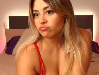 celiahenn webcam model stream image