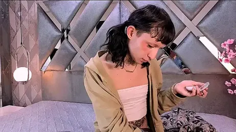 MadisonWood01 webcam stripchat model stream image