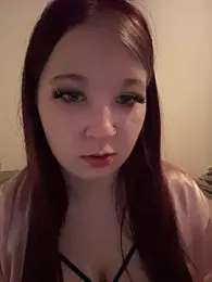 LittleChaosQueen webcam model stream image