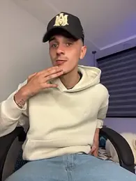 bastia_noooo webcam model stream image