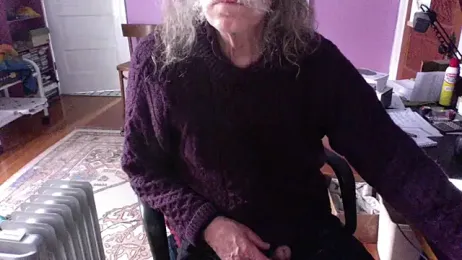 LickYourYoni webcam model stream image