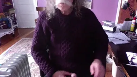 LickYourYoni webcam model stream image