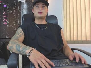 Allanx Ferrer webcam flirt4free model stream image