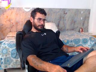 Hanz Col webcam model stream image