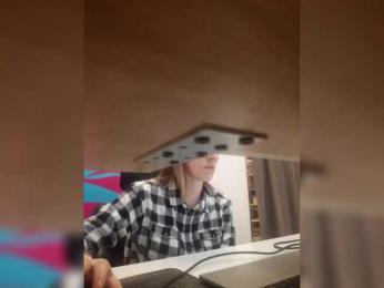 Xo4y-Tpax webcam model stream image