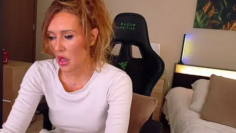 lunavicexxx webcam model stream image