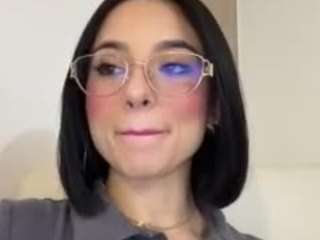 kiraalopez webcam camsoda model stream image