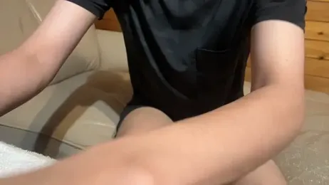 liuderuiderek webcam stripchat model stream image