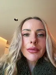 EmaSalis webcam model stream image