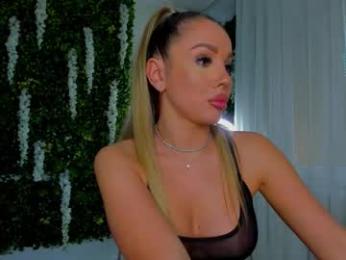 zinasquirts webcam model stream image