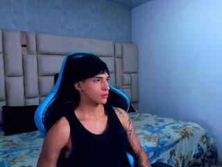 Croy Myers webcam model stream image