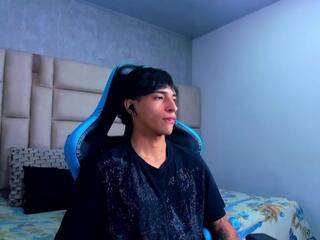 Croy Myers webcam model stream image