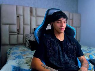 Croy Myers webcam model stream image