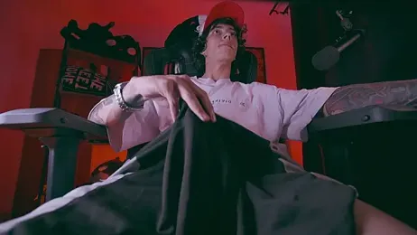 Olliver___y webcam model stream image