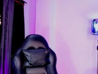 littleambarhot webcam model stream image