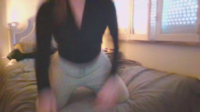 WhiteBubs webcam model stream image