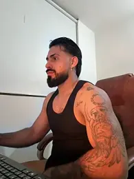 Ryan_Black3 webcam model stream image