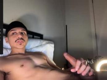 xmomentumx webcam model stream image