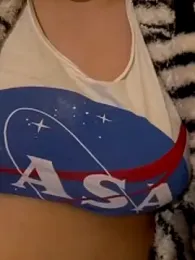 Zanoba-16 webcam model stream image