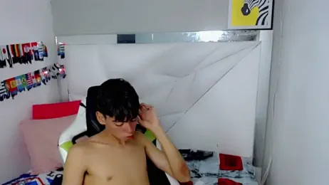 Liarr_ webcam model stream image
