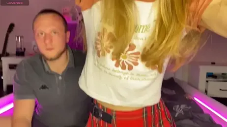 lion_and_kittyy webcam model stream image