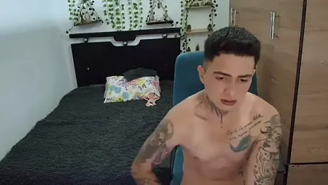 santii_ss webcam stripchat model stream image