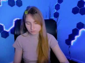 beauty_ginger webcam model stream image