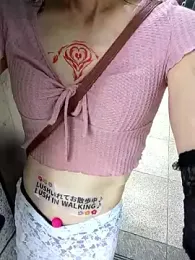 pink-mai webcam model stream image