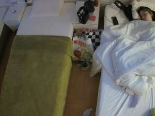 voyeurcam-julmodels-bed-5 webcam model stream image