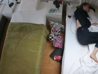 voyeurcam-julmodels-bed-5 webcam model stream image