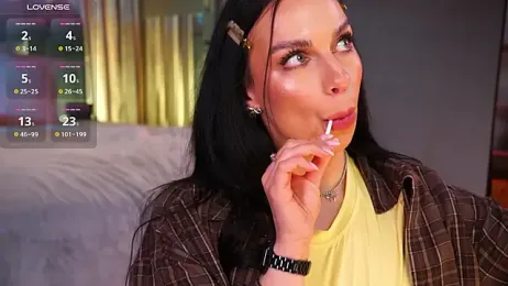 LunaNight webcam model stream image