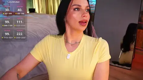 LunaNight webcam model stream image