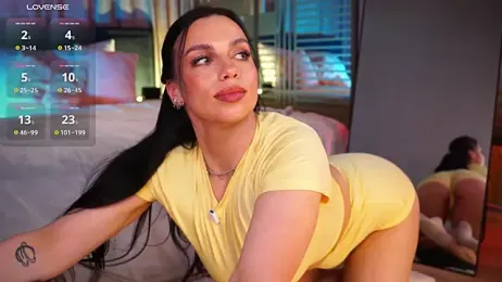 LunaNight webcam stripchat model stream image