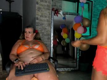 mature-younga webcam model stream image