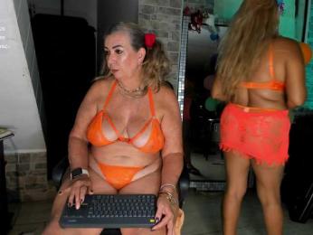 mature-younga webcam model stream image