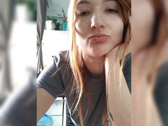 Leona13291 webcam model stream image