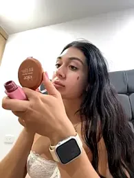 LaanaCooper webcam model stream image