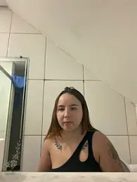 AMORINHA_S2_ webcam stripchat model stream image