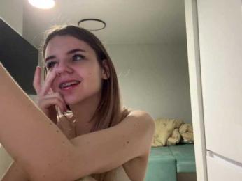 Peachy-keens webcam model stream image